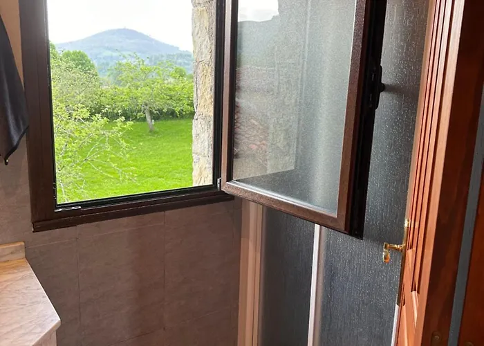 Сasa de vacaciones Casa rural Mestas De Con