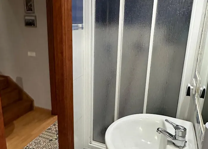 Casa rural * Mestas De Con